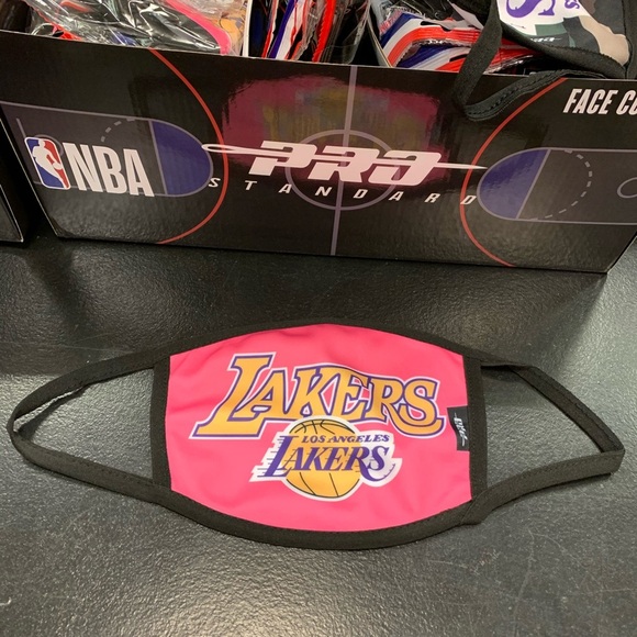LA Lakers Los Angelos Lakers Pink Face Mask - Picture 2 of 2